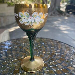Set Of 3 Vintage Elegant Green And Gold Wine Glasses